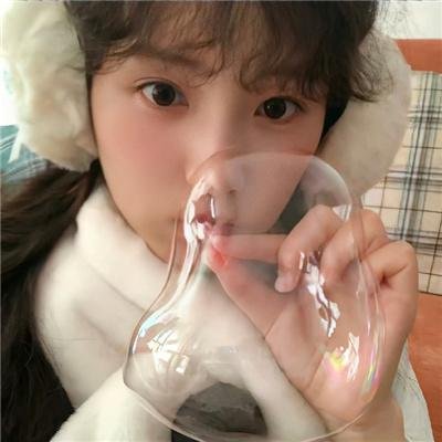 以泥为妆